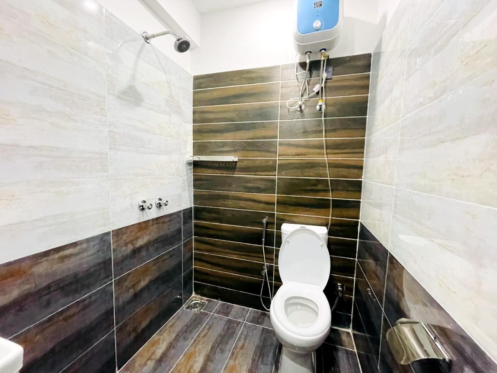 Eiffel Luxury Apartments Lahore Luaran gambar